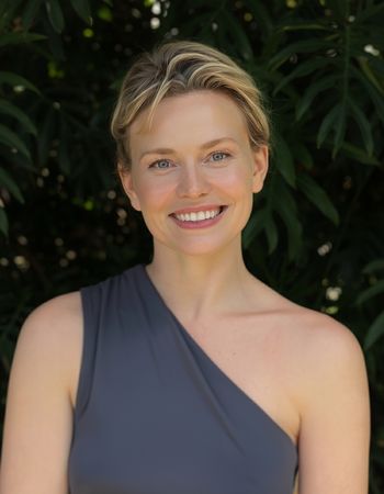 Energy Massage <i>by Elena</i>