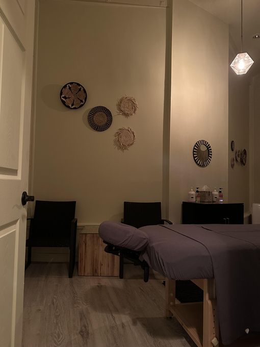 Therapeutic Healing by Elynn massage/bodywork in West Hollywood, CA