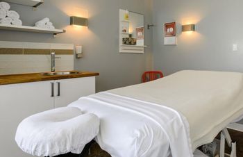 Massage Rejuvenation <i>by Luke</i>