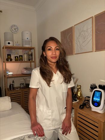 Calming Bodywork <i>by Nadia</i>