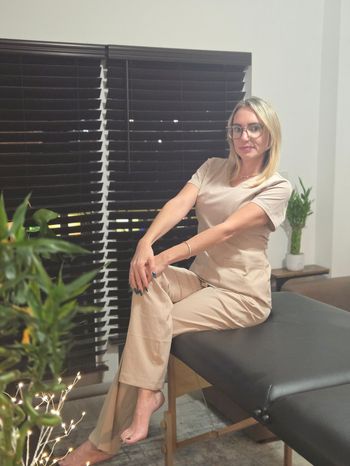 Energetic Healing <i>by Nicole</i>