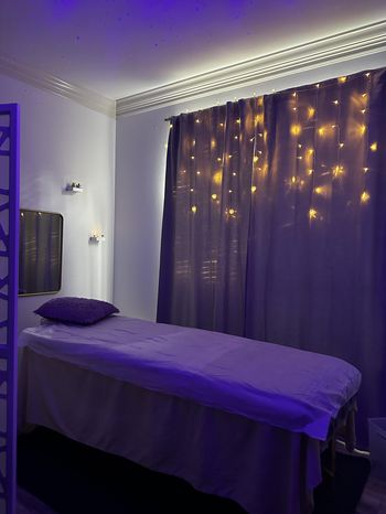 The Art of Massage <i>by Ana</i>