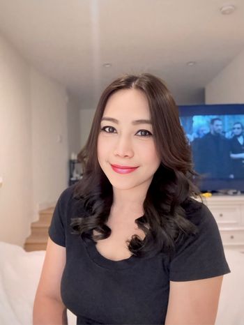 Therapeutic Massage <i>by Paris</i>