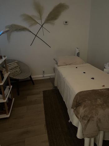 Therapeutic Massage <i>by Ashley</i>