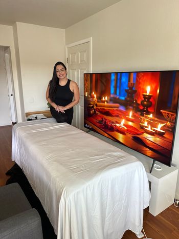 At-Home Massage <i>by Julia</i>