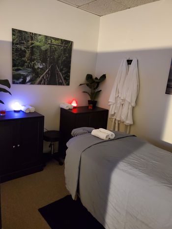 Customized Massage <i>by Johnny</i>