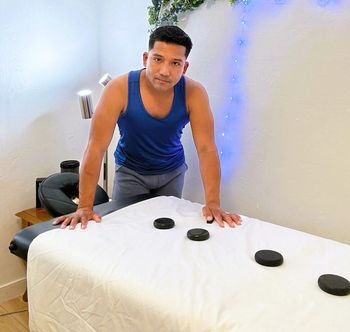 Revitalizing Massage <i>by Renato</i>