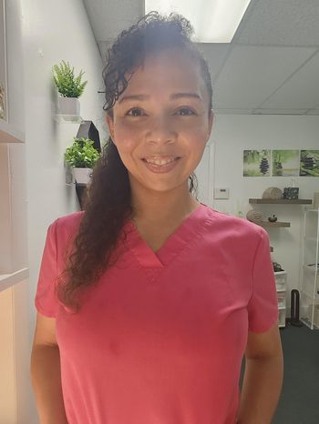 Expert Massage <i>by Elsie</i>