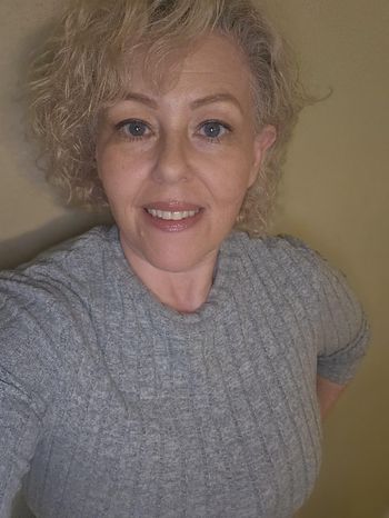 Mobile Massage <i>by Lisa</i>