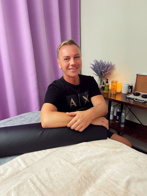 The Art of Touch by Viktor massage/bodywork in Miami Beach, FL massagefinder