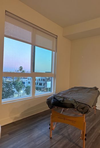 Body<b>+</b>Spirit Healing <i>by Julia</i>