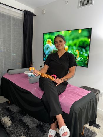 Adult Guide in Hialeah