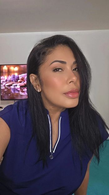 Calming Massage <i>by Rebeca</i>