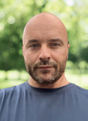 Sports Massage <i>by Tommy</i>