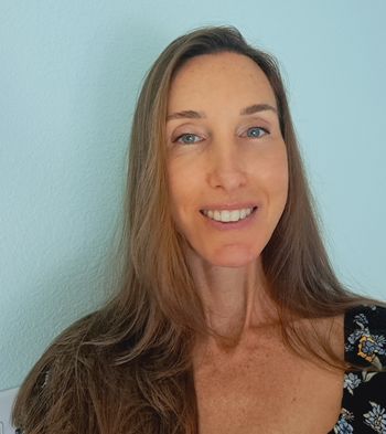 Customized Massage <i>by Adrianna</i>