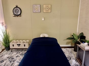 Expert Massage <i>by Cherry</i>