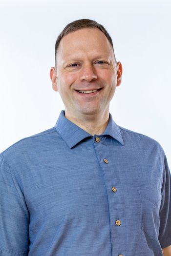 Therapeutic Massage <i>by Chris</i>