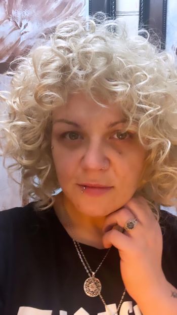 Therapeutic Massage <i>by Samantha</i>