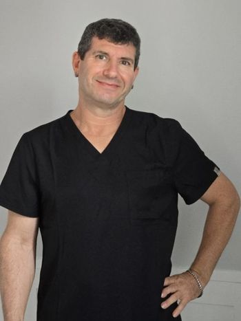 Revitalizing Massage <i>by Ian</i>